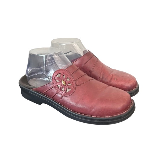 Clarks Shoes - Clarks Sandals Women’s Comfort Slip On Mules 38660 Red Leather Flats Size 8M